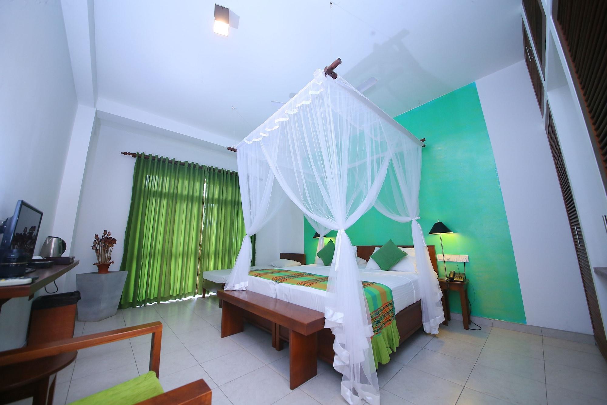 Rockside Beach Resort Bentota Extérieur photo