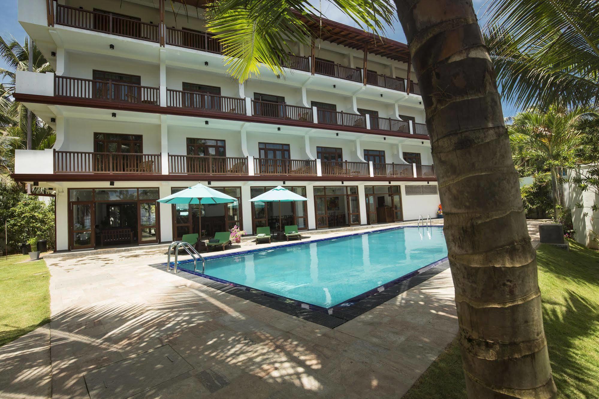 Rockside Beach Resort Bentota Extérieur photo
