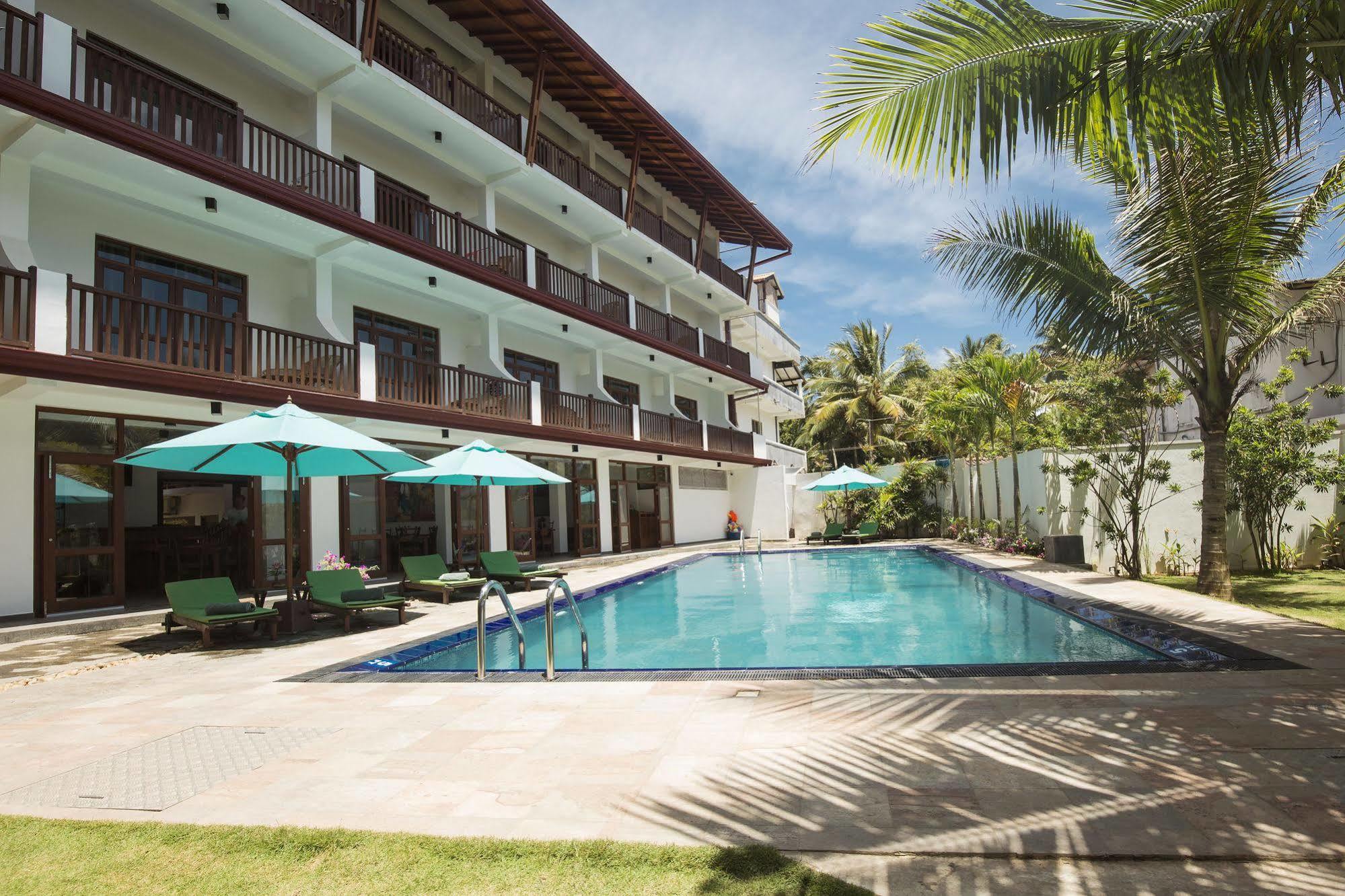 Rockside Beach Resort Bentota Extérieur photo