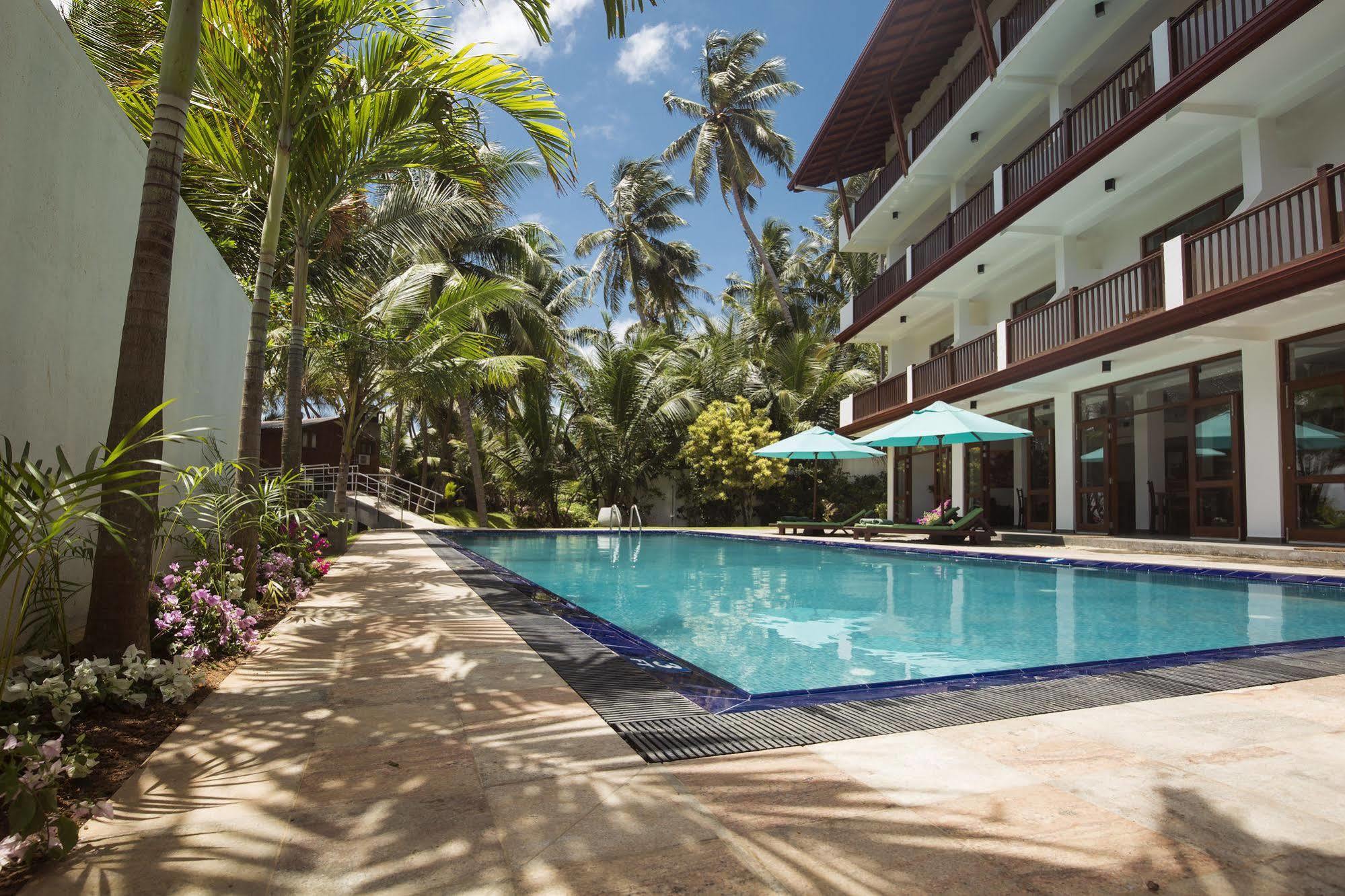 Rockside Beach Resort Bentota Extérieur photo